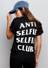 Load image into Gallery viewer, Selfie Club Boyfriend Tee
